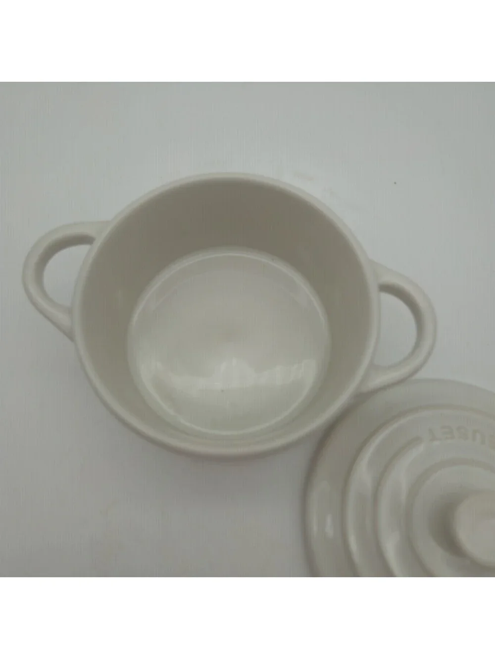 Le Creuset Mini Cocotte w/Lid  Stoneware 8oz White EUC